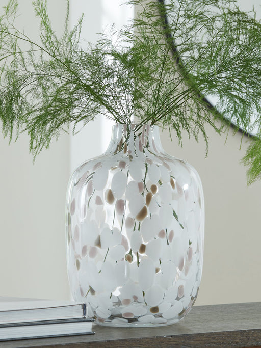Keelton Vase -  Chapter 11 Furniture (Lewiston, Maine)