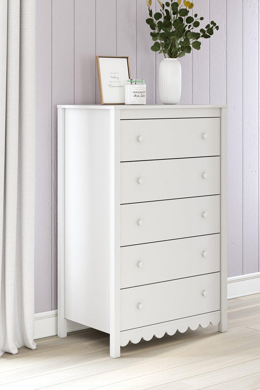 Hallityn Chest of Drawers -  Chapter 11 Furniture (Lewiston, Maine)