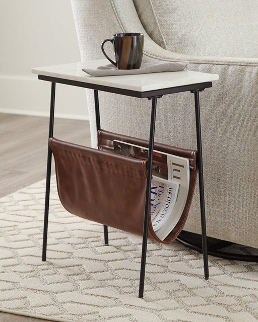 Etanbury Accent Table -  Chapter 11 Furniture (Lewiston, Maine)