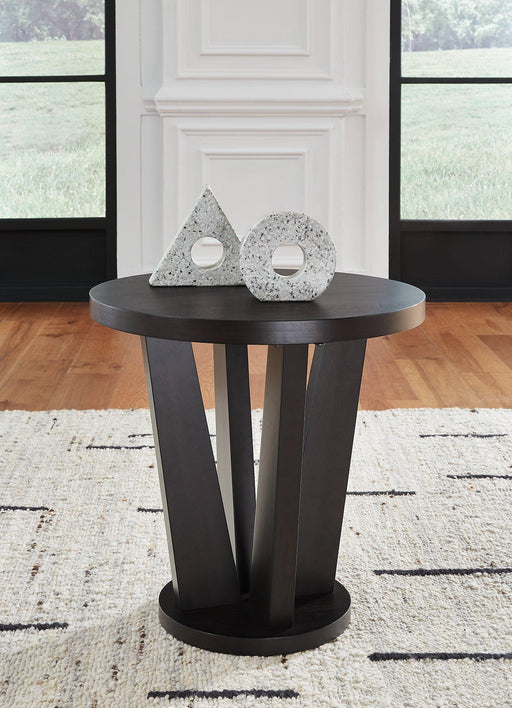 Chasinfield End Table -  Chapter 11 Furniture (Lewiston, Maine)