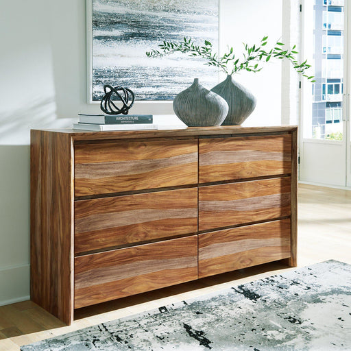 Dressonni Dresser -  Chapter 11 Furniture (Lewiston, Maine)