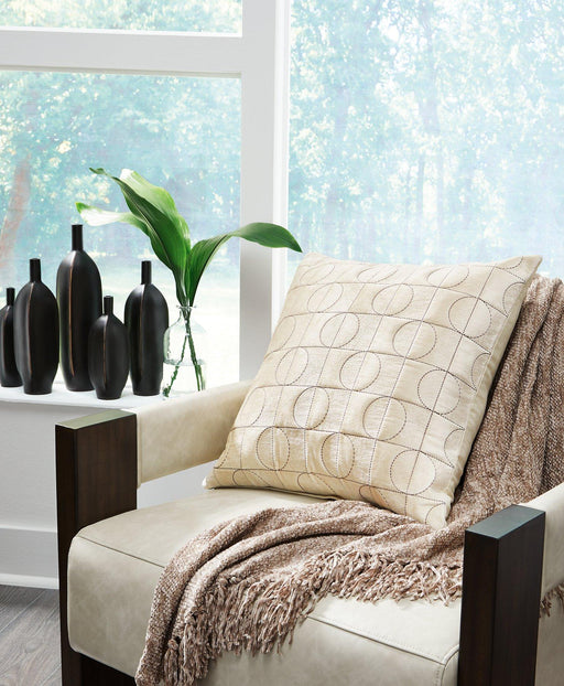 Kydner Pillow (Set of 4) -  Chapter 11 Furniture (Lewiston, Maine)