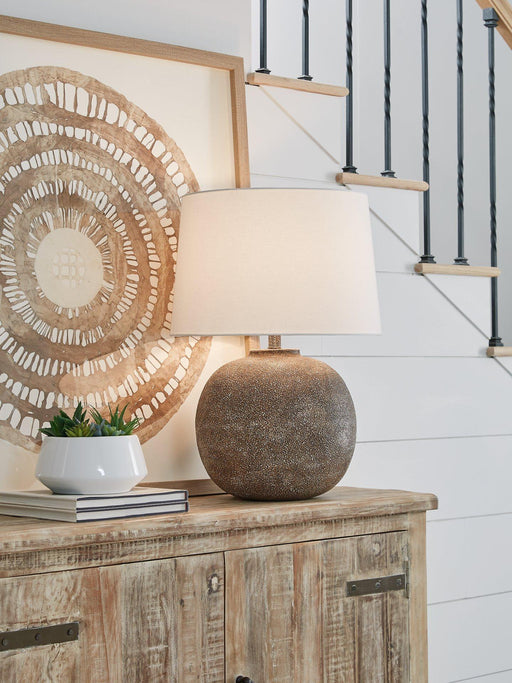 Neavesboro Lamp Set -  Chapter 11 Furniture (Lewiston, Maine)