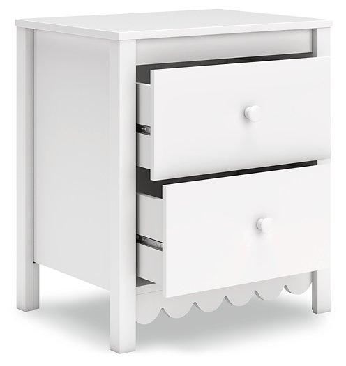 Hallityn Nightstand -  Chapter 11 Furniture (Lewiston, Maine)