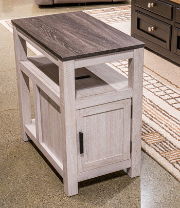 Fendenmore Chairside End Table -  Chapter 11 Furniture (Lewiston, Maine)